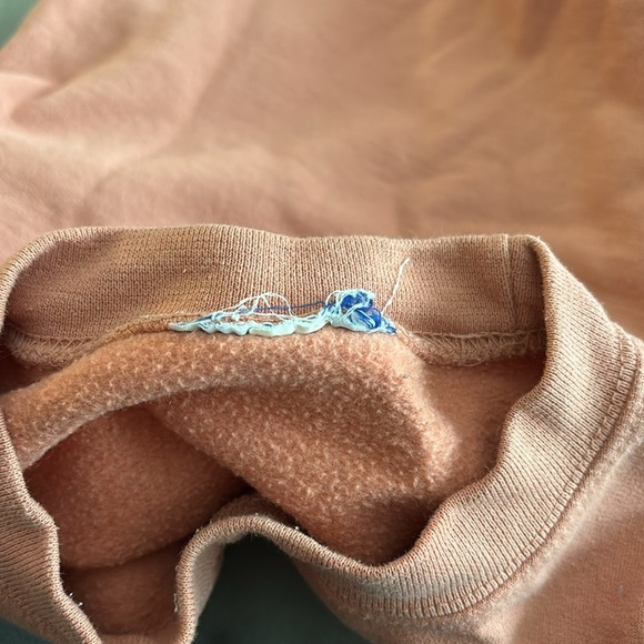 Champion Lake Tahoe Women’s size medium - Picture 5 of 5